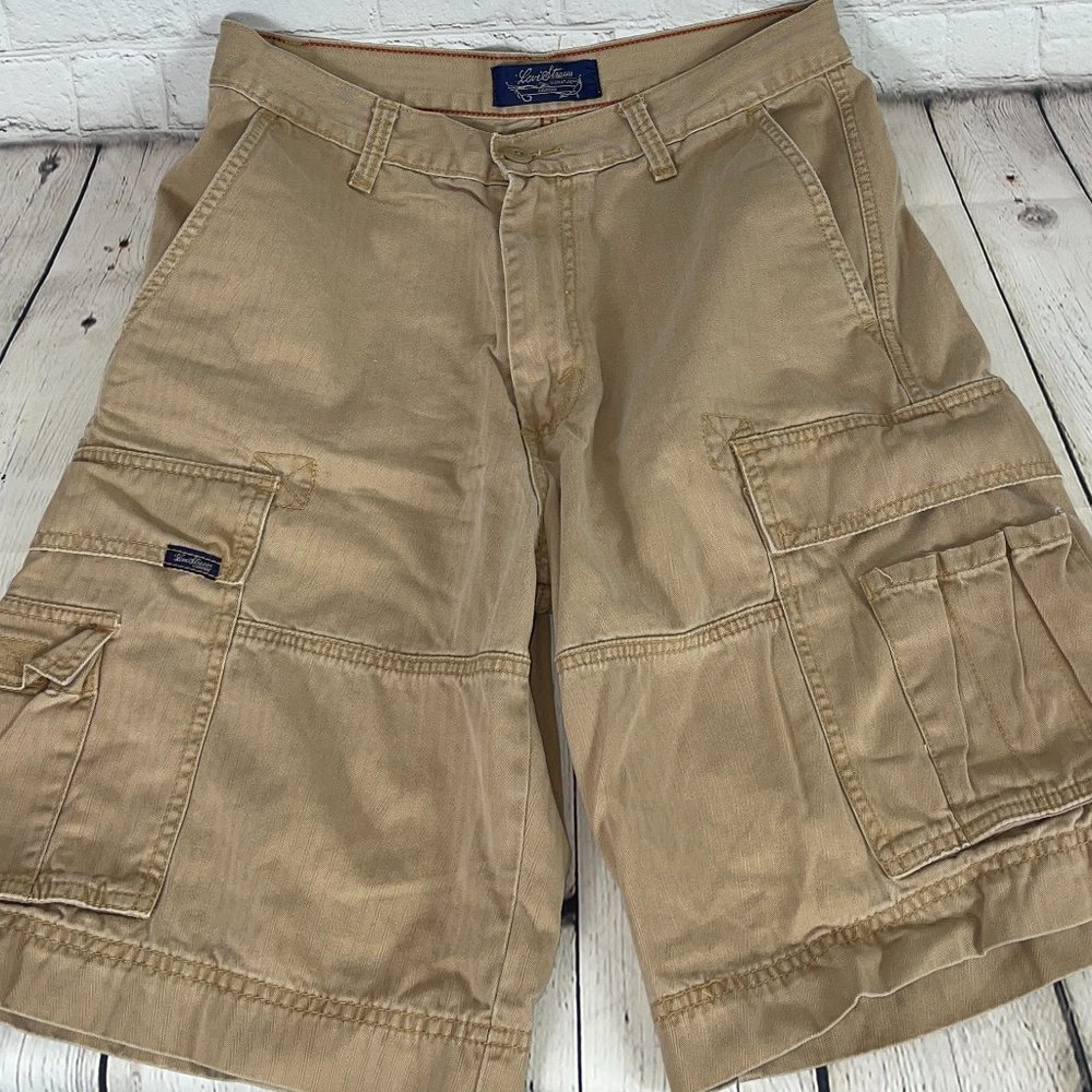 LEVI'S MEN'S SIGNATURE KHAKI CARGO SHORTS SIZE 29